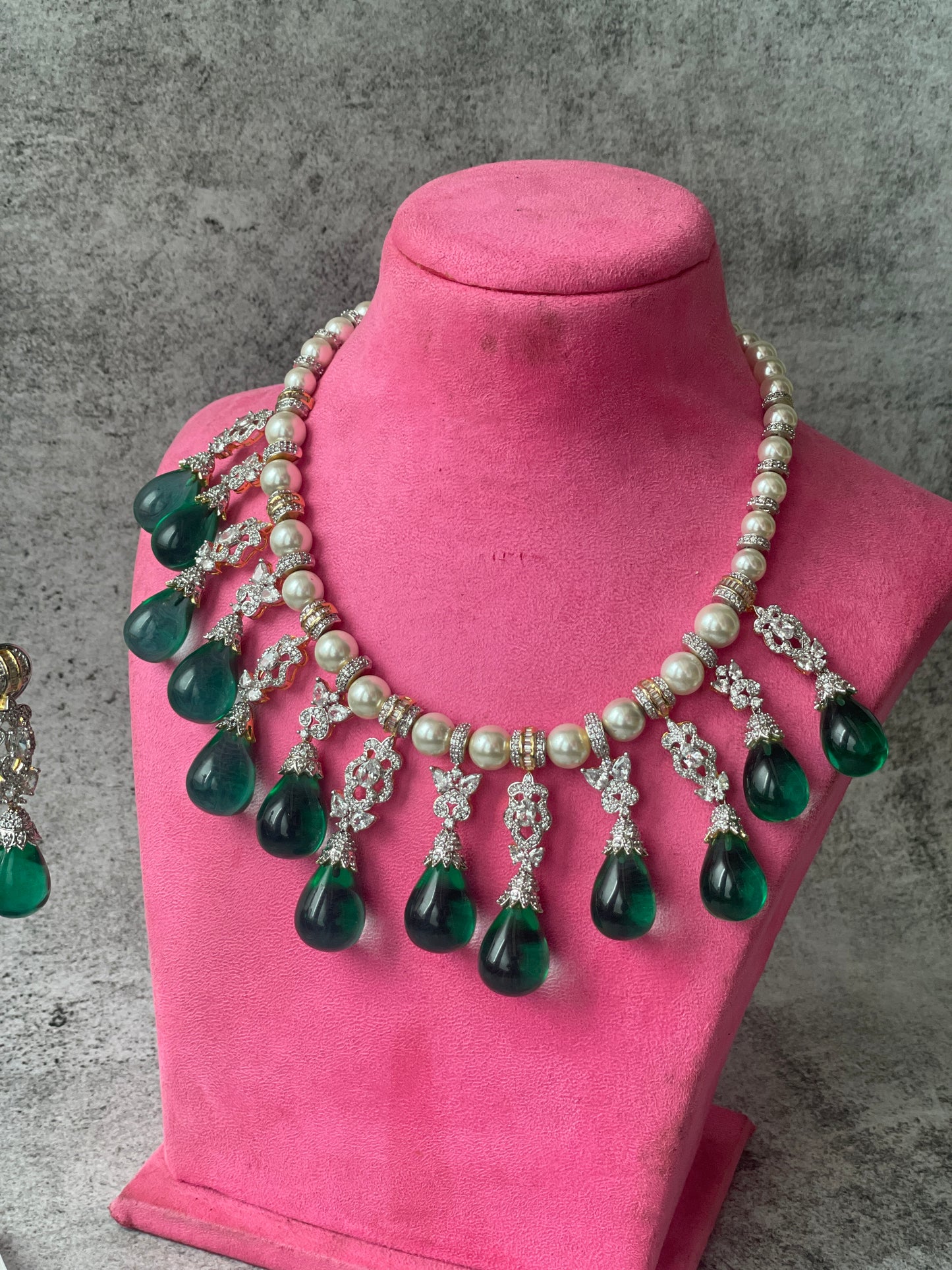 Pearl Choker Set with Zircon and Tear Drop Green Beads