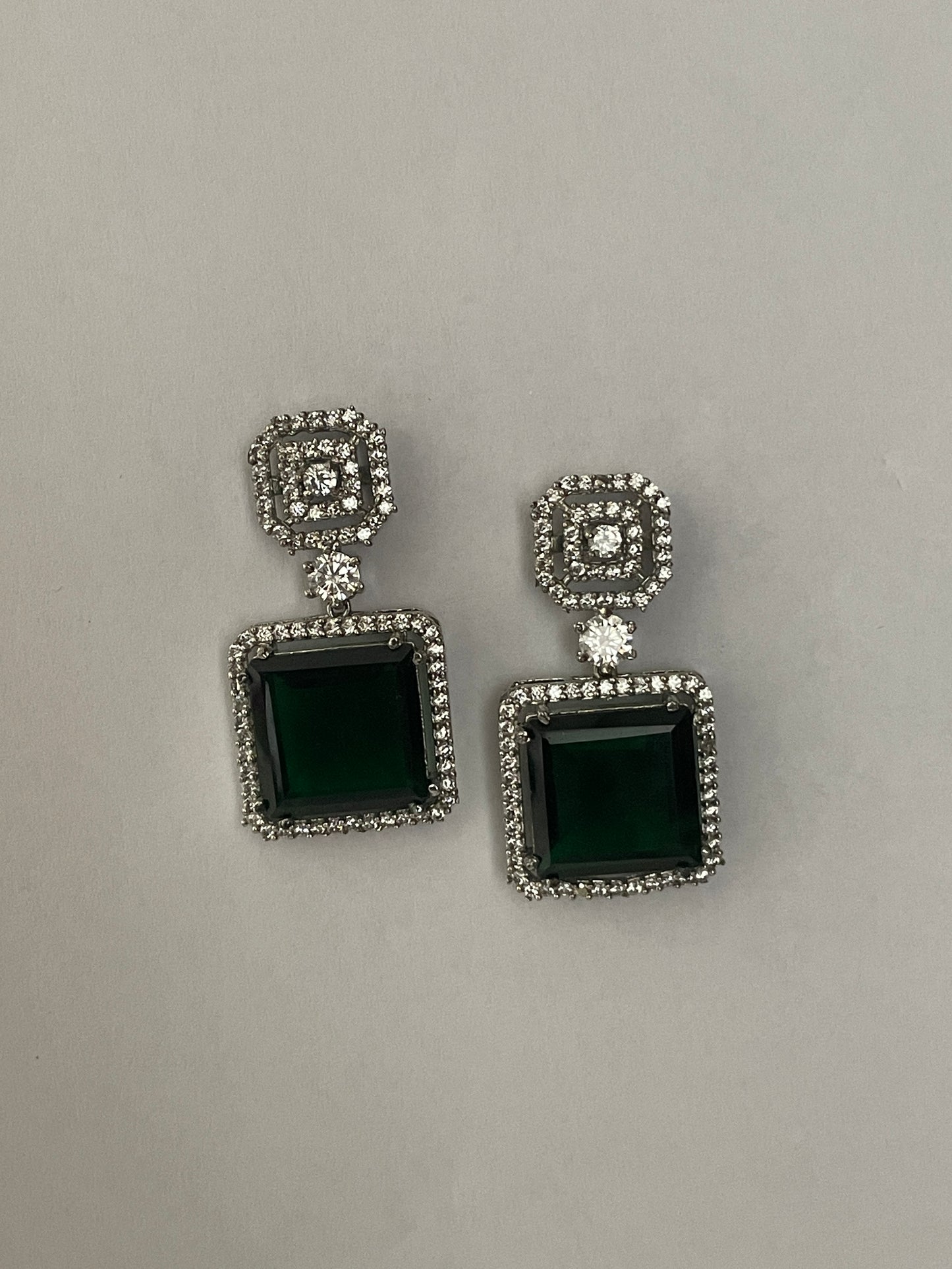 Zircon Studded Minimal Earrings