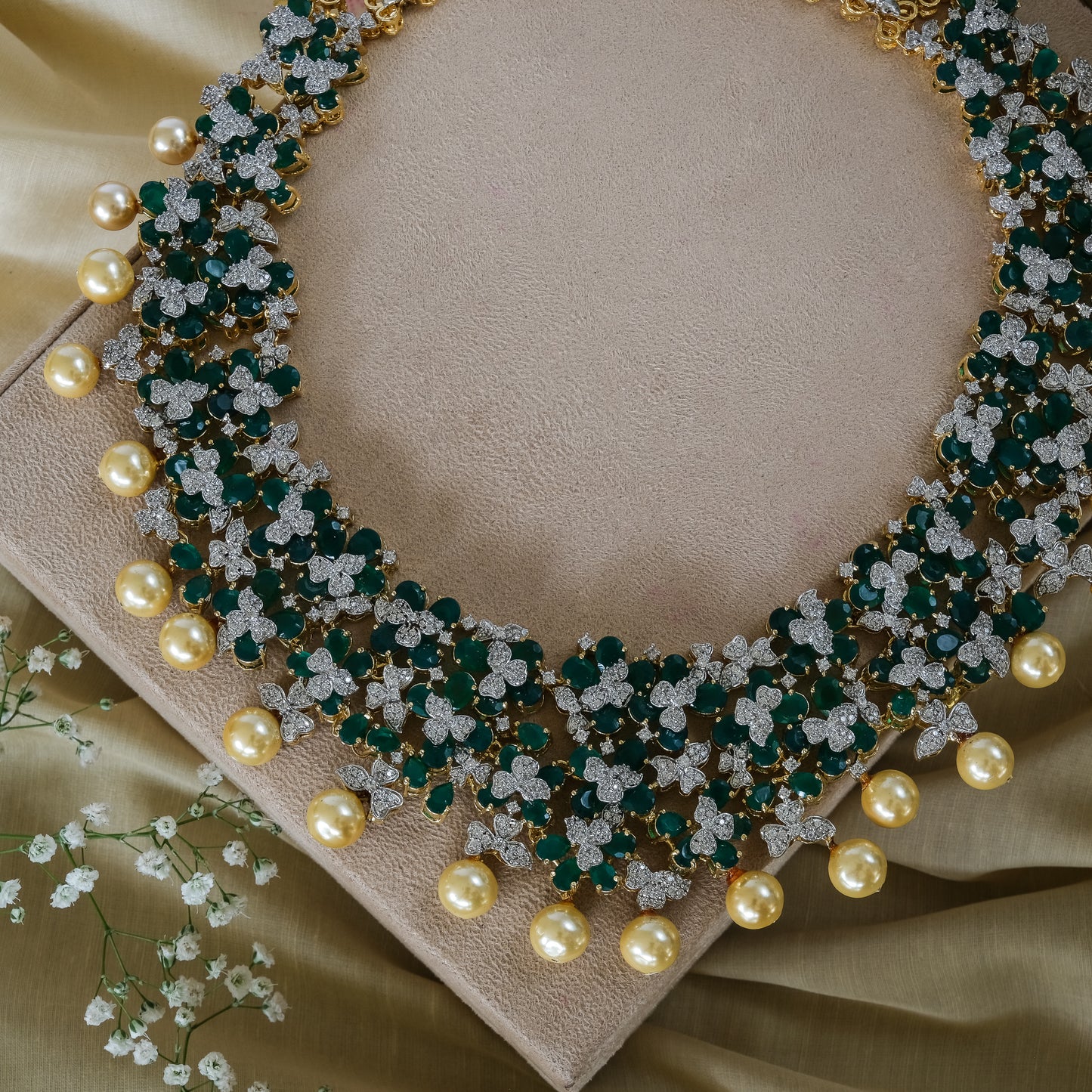 Exclusive Green Zircon Swarovski and Pearl Necklace Set