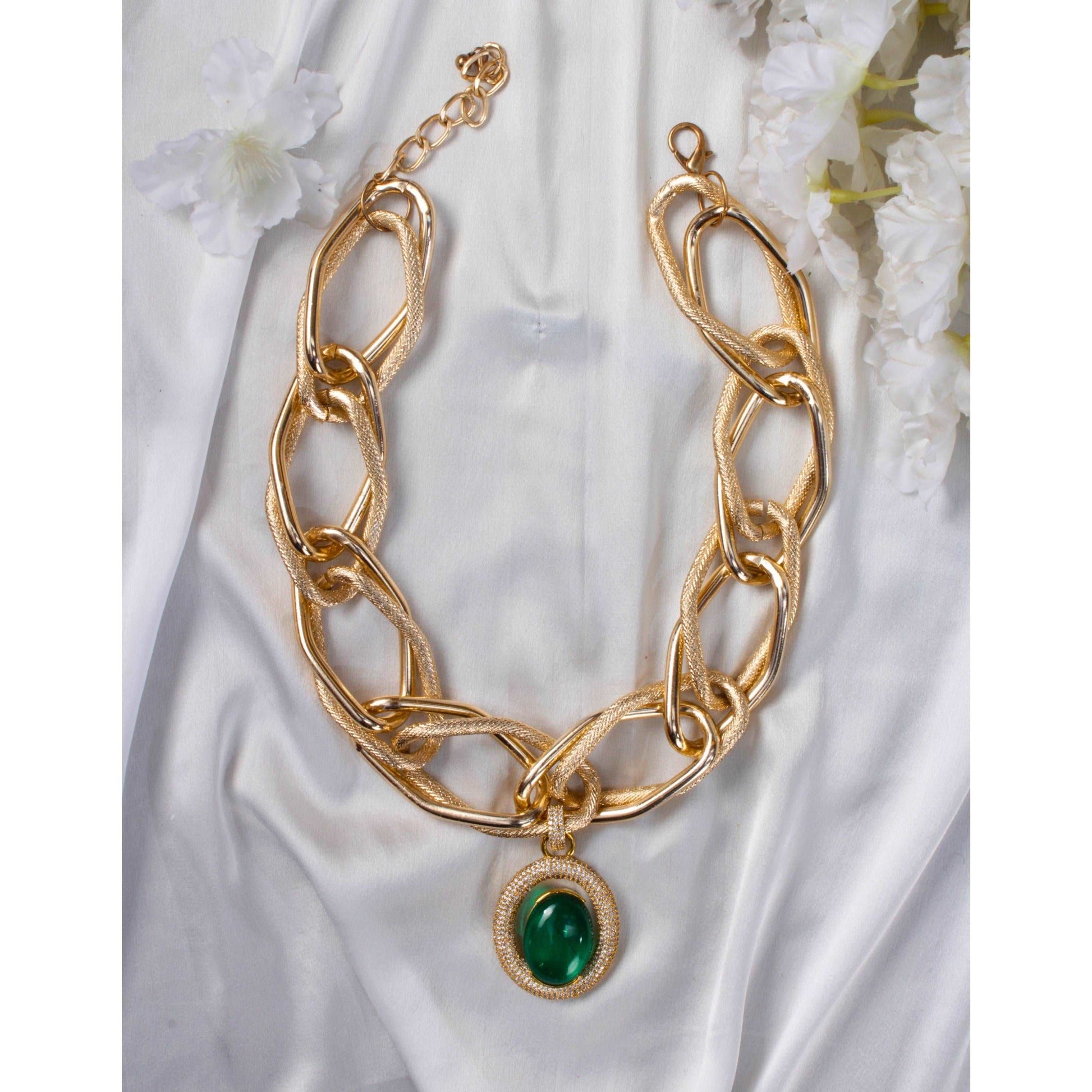 Chunky Chain Oval Faux Emerald NecklaceStudio6Jewels