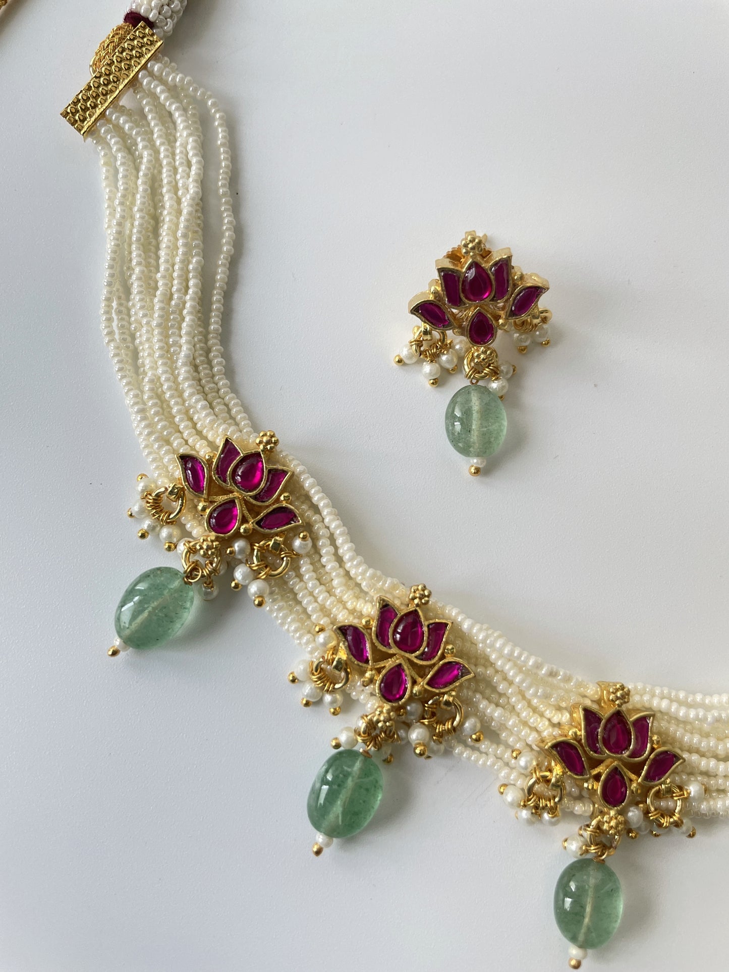 Necklace Set with Kundan with Pastel Beads Strung Around Pearls