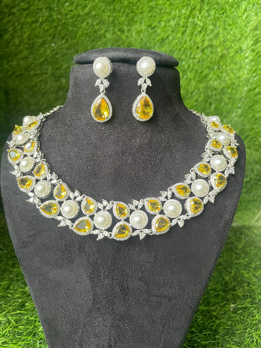 Yellow Leaf Motif Doublet Crystal Necklace Set