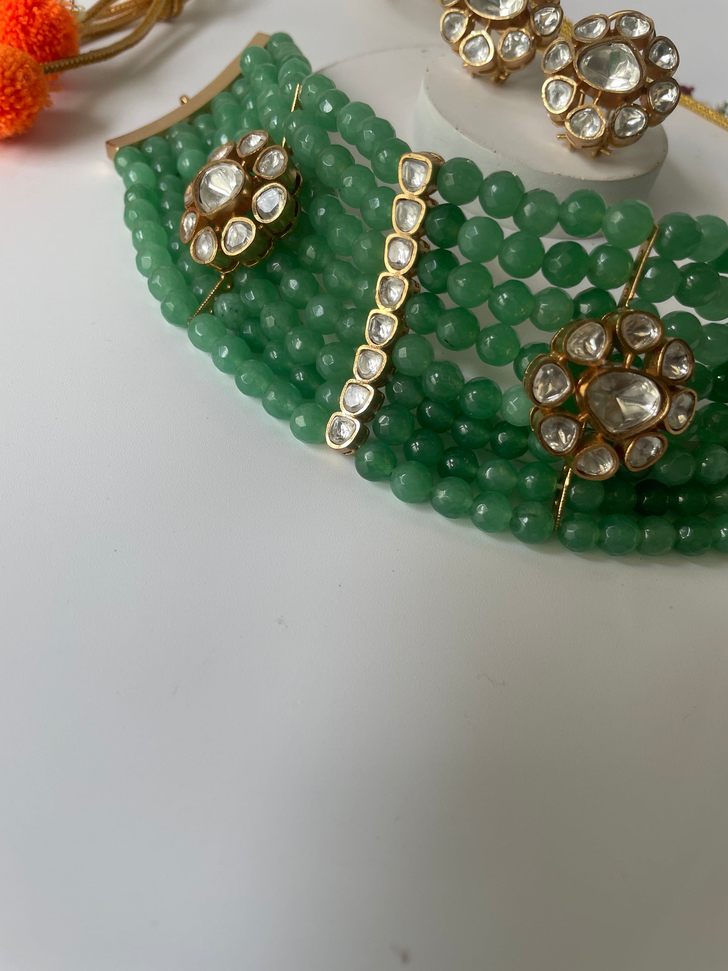 Uncut Kundan and Lush Green Beaded Necklace Set