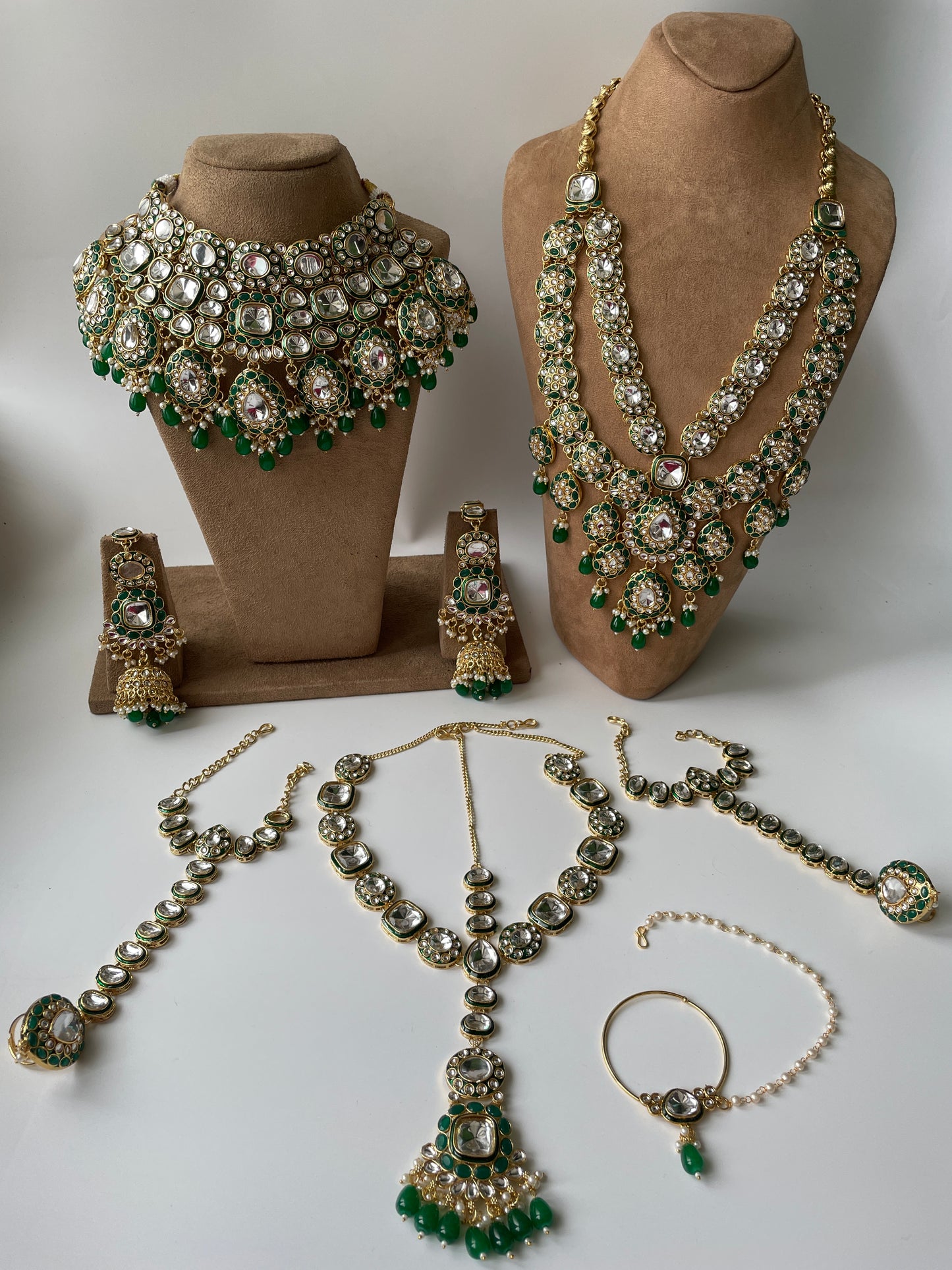 Emerald Green Kundan Necklace Set, Mathapatti, Nose Ring and Hand Harness